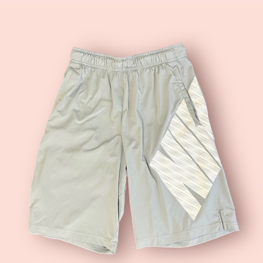 (Retail $60) Men’s Grey Nike Shorts (size M)